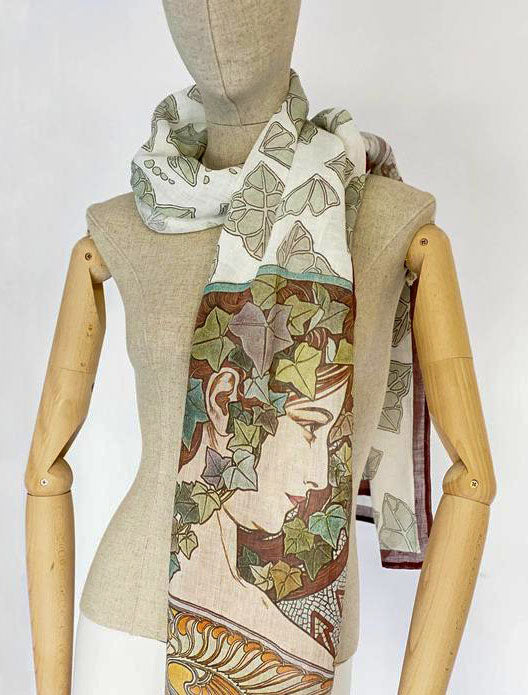Alfons Mucha Ivy women's scarf
